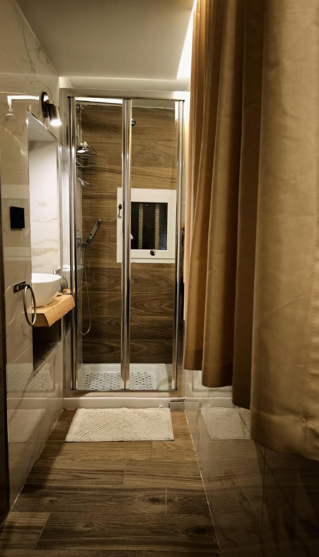 Casamira B&B Napoli Centrale מראה חיצוני תמונה
