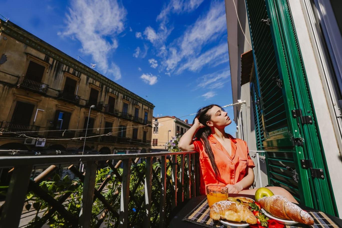 Casamira B&B Napoli Centrale מראה חיצוני תמונה